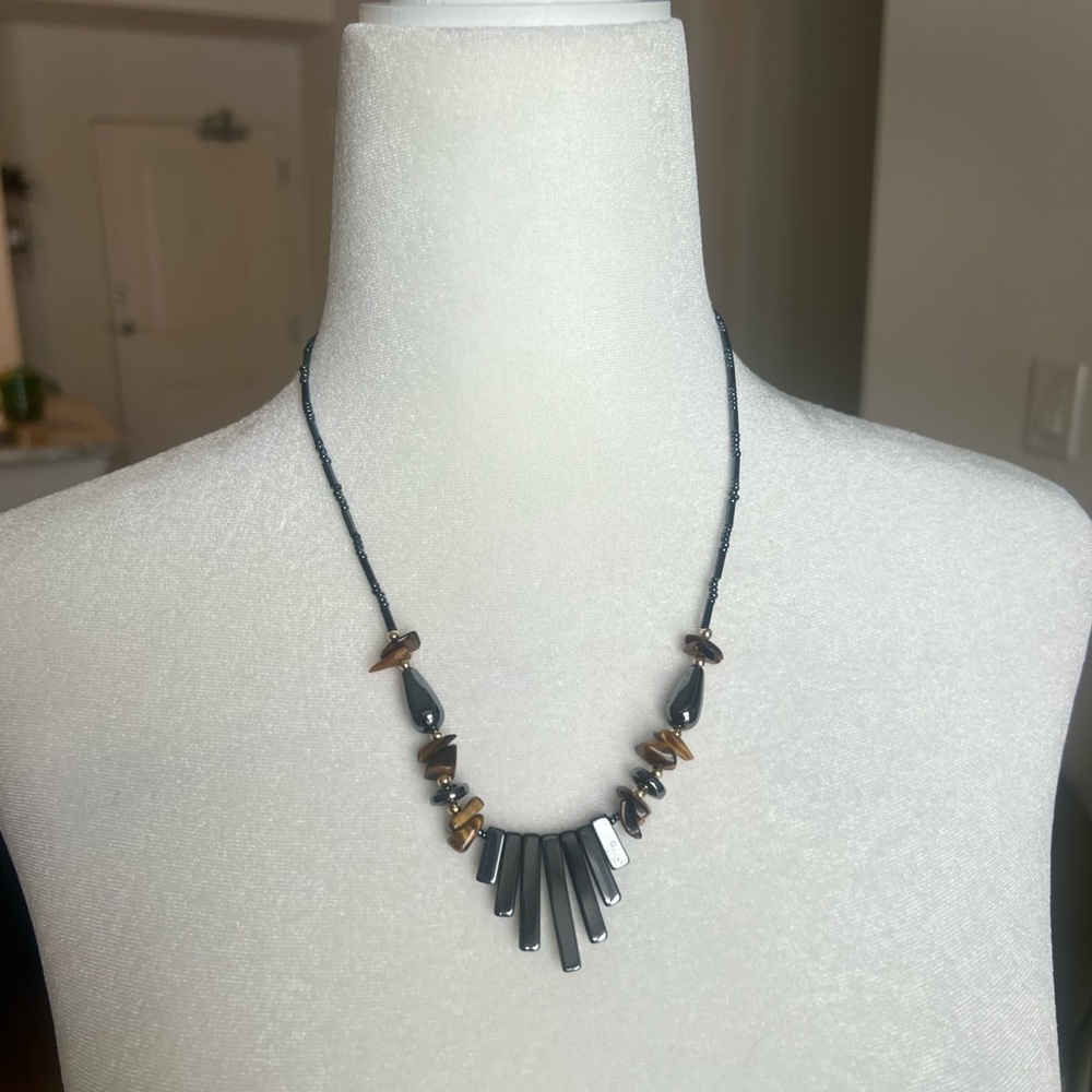 Elegant Black and Brown Hematite Necklace